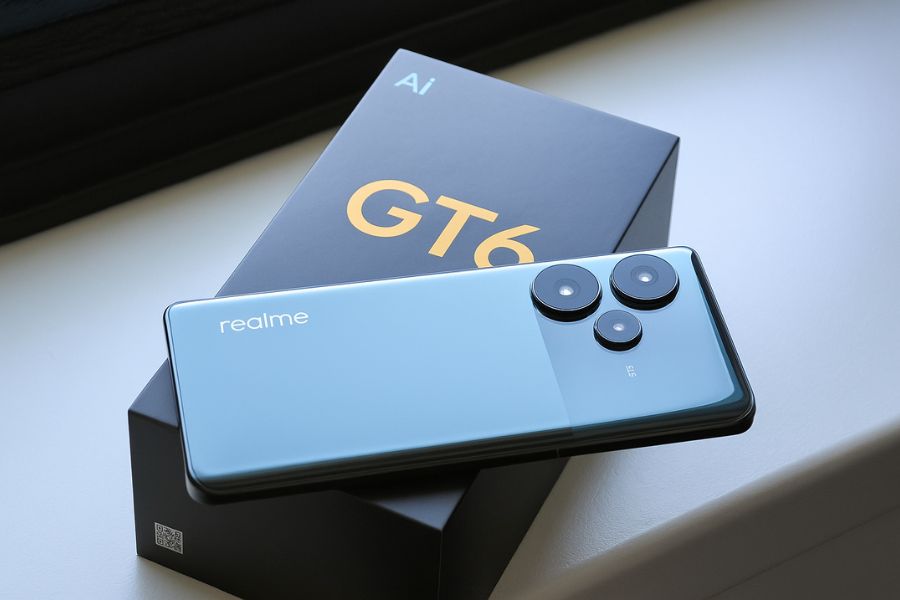 Realme GT 6 2025